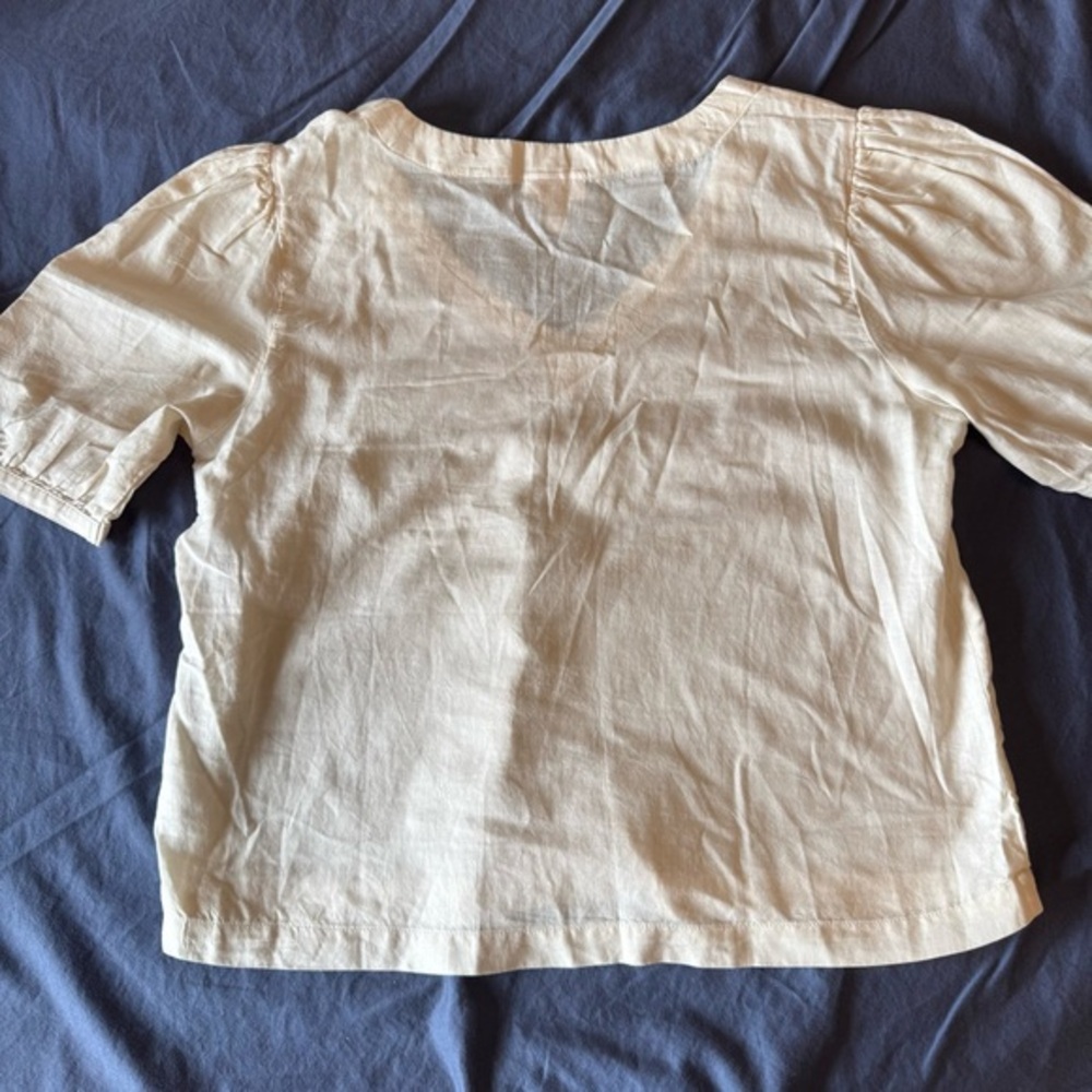 a.n.a Cream V-Neck Top Puffy Sleeve M Retro Vibe - Picture 2 of 4